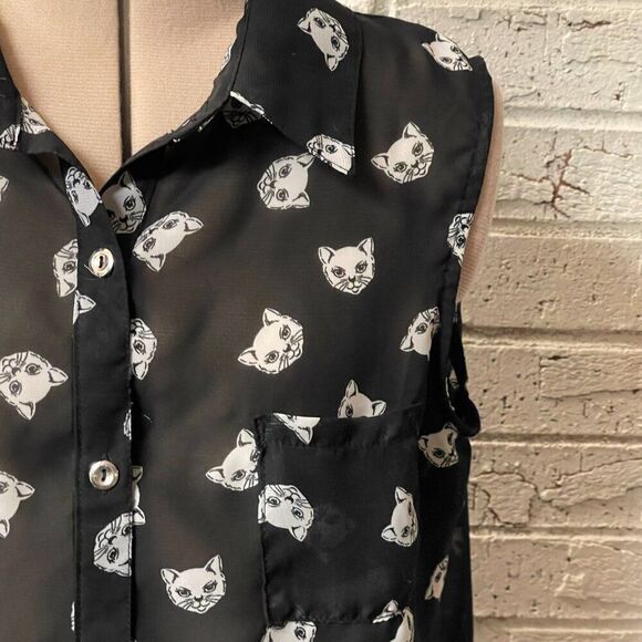 No Boundaries Cat Sheer Button Up Sleeveless BlouseLarge 11/13 - Picture 2 of 12